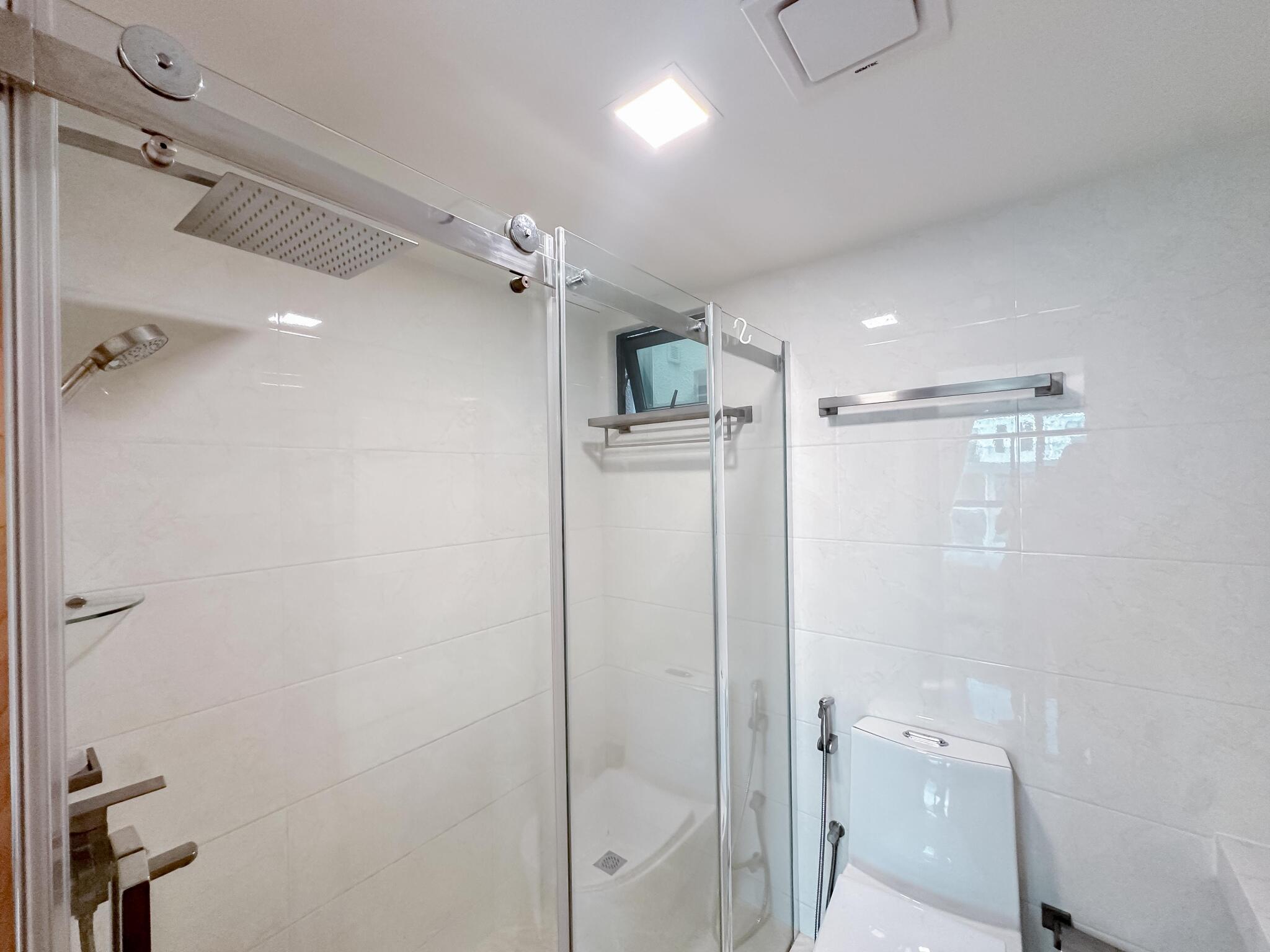 3-bedroom FW Residence 12th Floor Corner Luxury Unit — Reethigas Magu