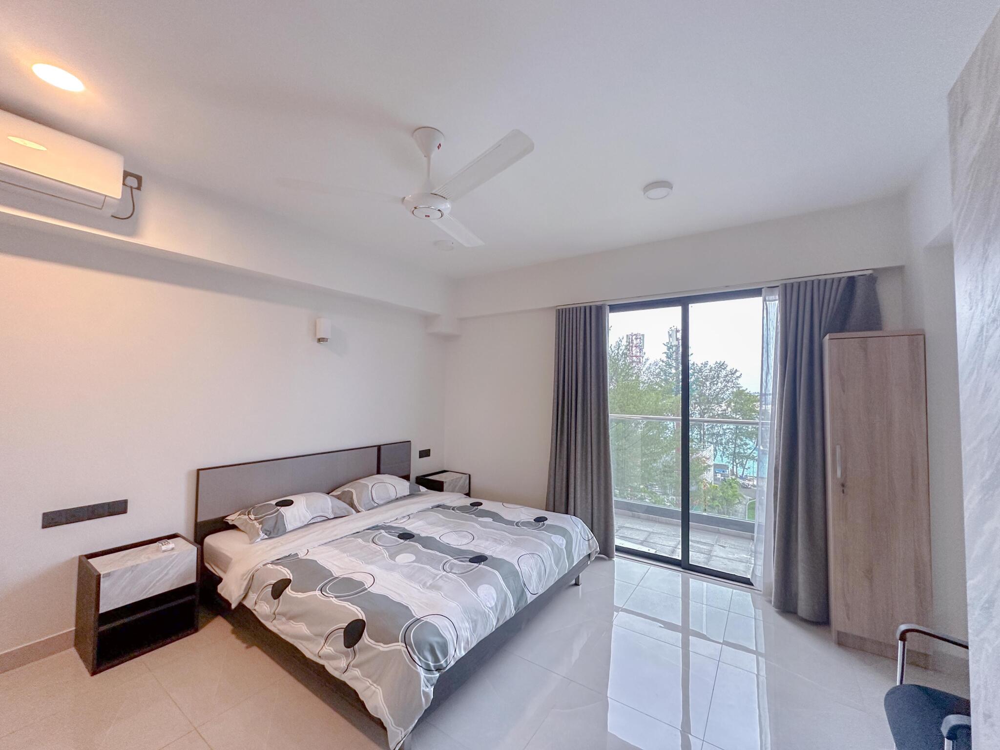 Bathroom — 3-bedroom apartment for rent in Hulhumalé, Oceanfront Residence, Maldives — interior design